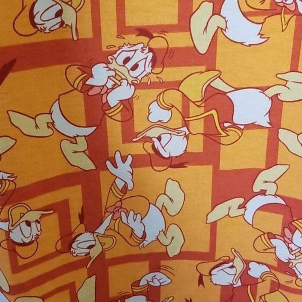 LulaRoe Disney XL Shirt Top Classic T Scoop Whimsical Fun Donald Duck Graphic - Picture 3 of 6